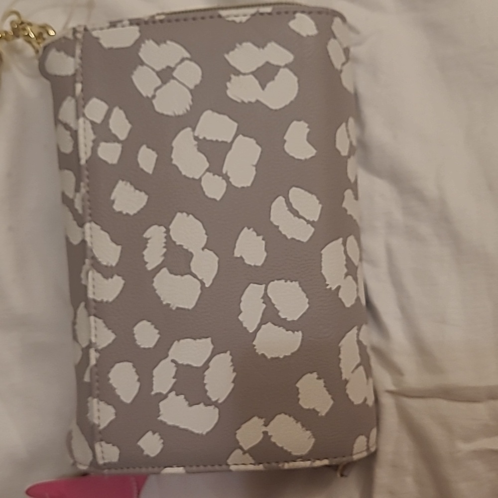 Handbag - Picture 6 of 6